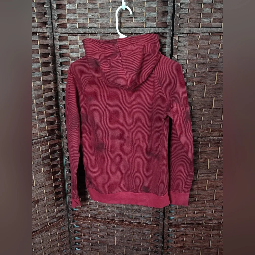 UNDER ARMOUR Boys UA Rival Fleece Youth Large Hoodie Red Maroon Striped Hoodie